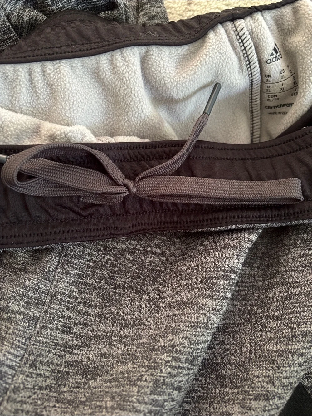 NWOT adidas Gray Heather Men's Jogger Sweatpants with Zip Pockets